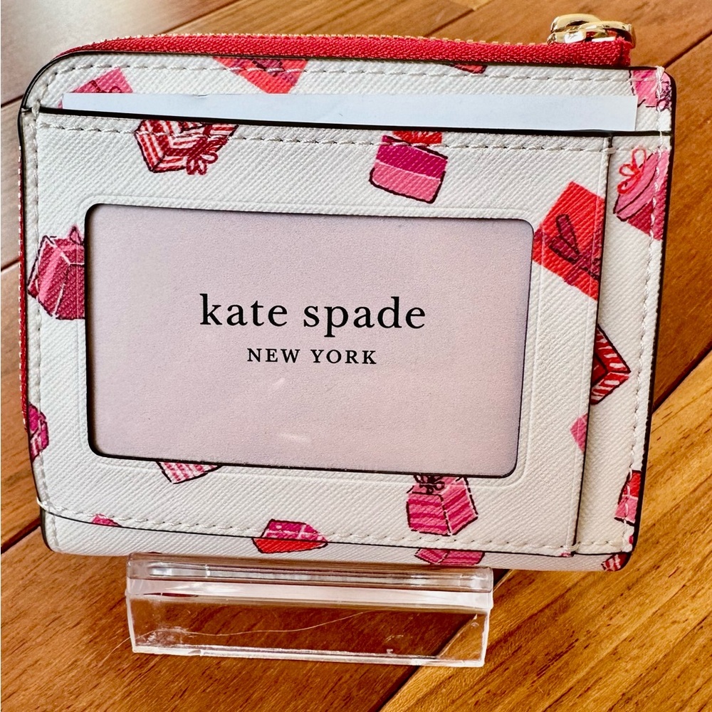Kate Spade Saffiano Leather White Wallet with Pink/Red Gift Design with Box - Picture 6 of 14
